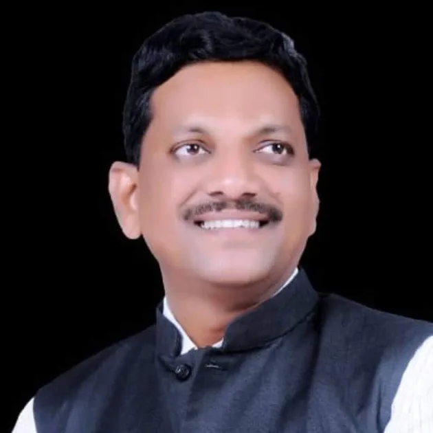 कारखाना क्षेत्रातील शेतकऱ्यांनी ऊस कुंटूरकर शुगरलाच द्यावा - बालाजी बच्चेवार यांचे आवाहन; महायुतीचे सरकार सदैव शेतकऱ्यांच्या पाठीशी
