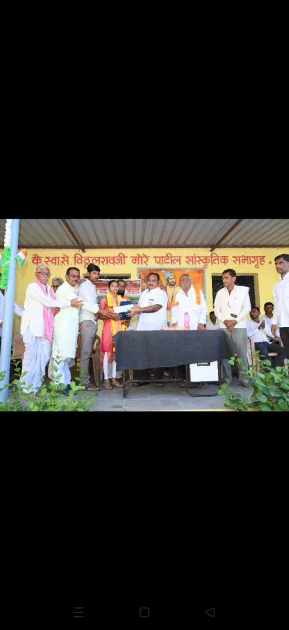 मराठवाडा मुक्तीसंग्राम दिनाचे औचित्य साधून राजीव गांधी विद्यालयात गुणवंताचा सत्कार